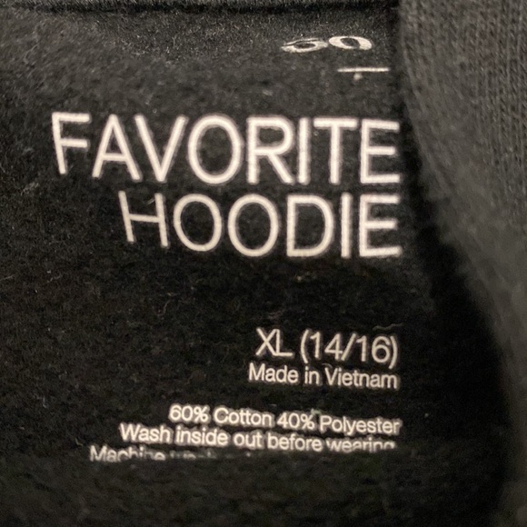 Girls Descendants Bundle! Blue Descendants Shirt & Matching Necklaces - Picture 8 of 12